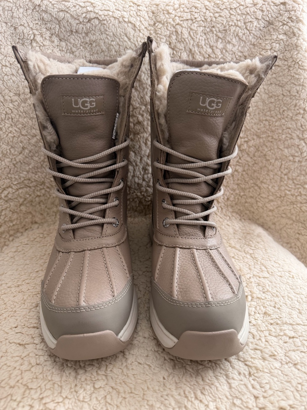 UGG Adirondack III Mustard Seed